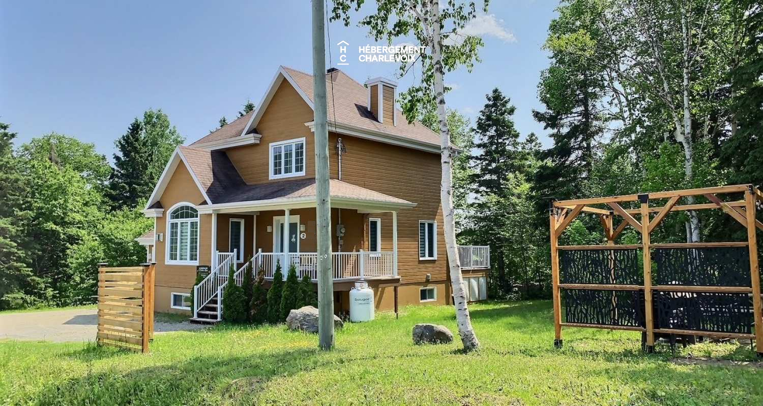 BOI-2 - Large chalet with billiards, spa and nature